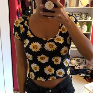 Daisy crop top